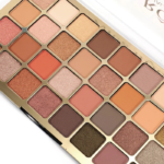 Miss Rose 32 Color eye palette - Image 3