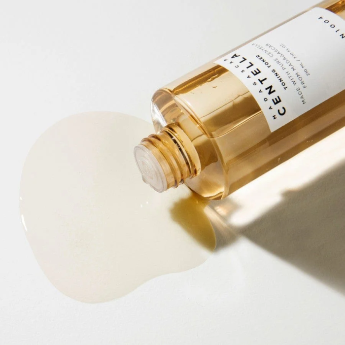 Skin1004 Centella Asiatica Toning Toner - Gentle Exfoliating PHA Toner (210ml or 7.1 fl. oz) - Image 3