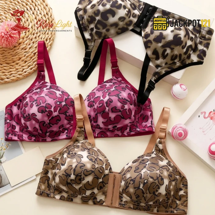 Cheeta Printed Front Open Padded Bra - Image 4