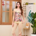 Graceful Floral Sleepwear Set with Lace Trim & Capri Pants - Image 2